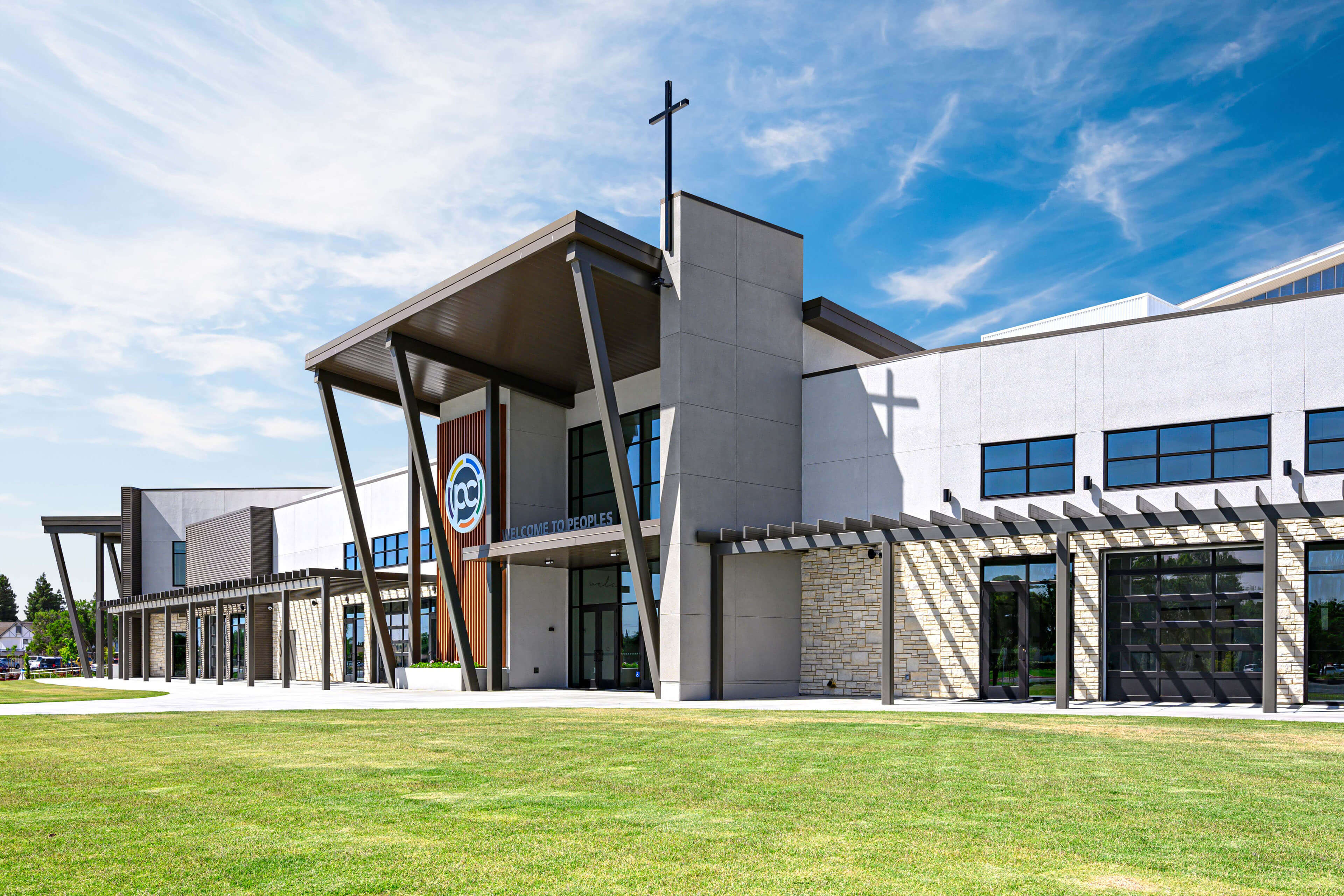 Peoples Church - CA - Primary Entry Exterior Photo
