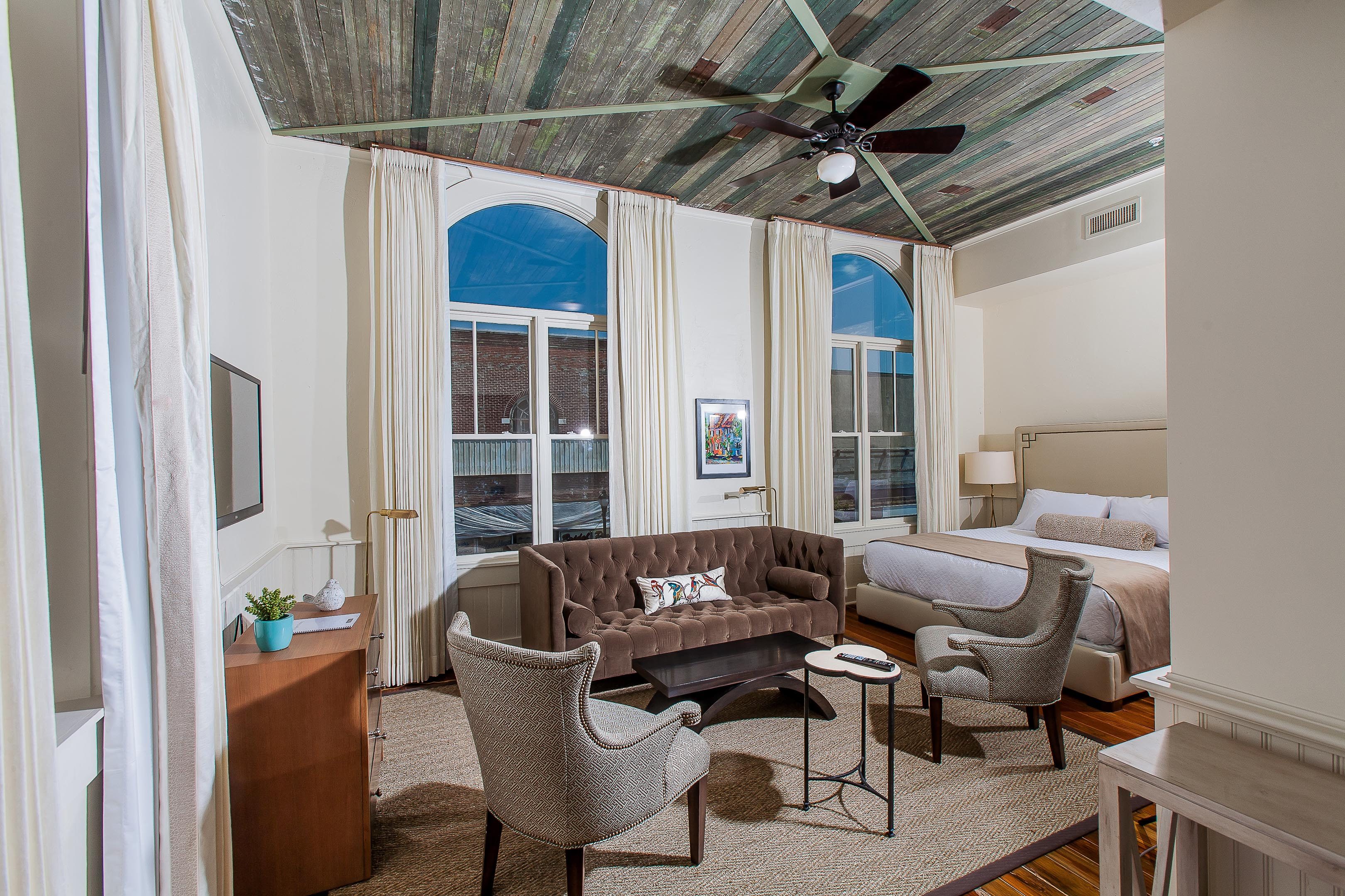 Hotel Florence & Victors Bistro - Interior Photo